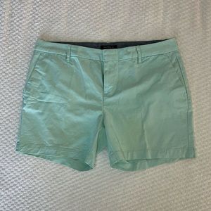 Aqua short
